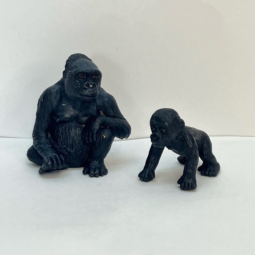Schleich Gorilla Family Figures 2001 Adult Female and Baby Animal Toys Set of 2
